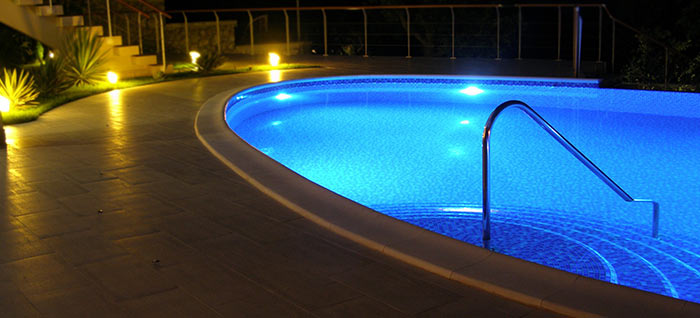 How To Notice The Difference Between A Pool And Spa Light