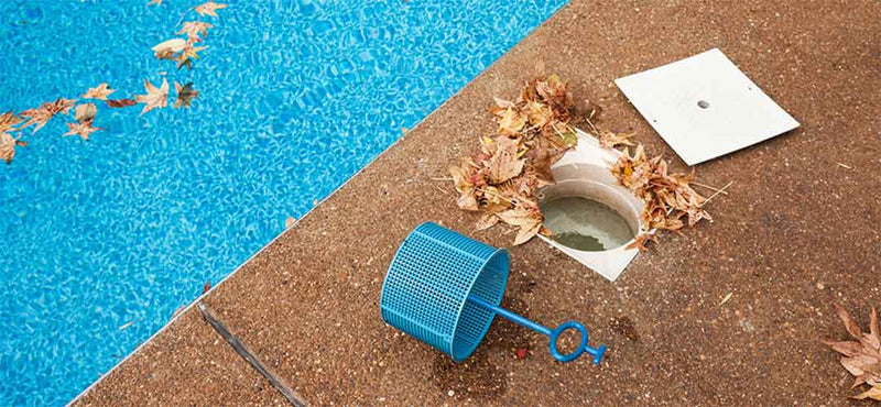 How To Use a Pool Skimmer